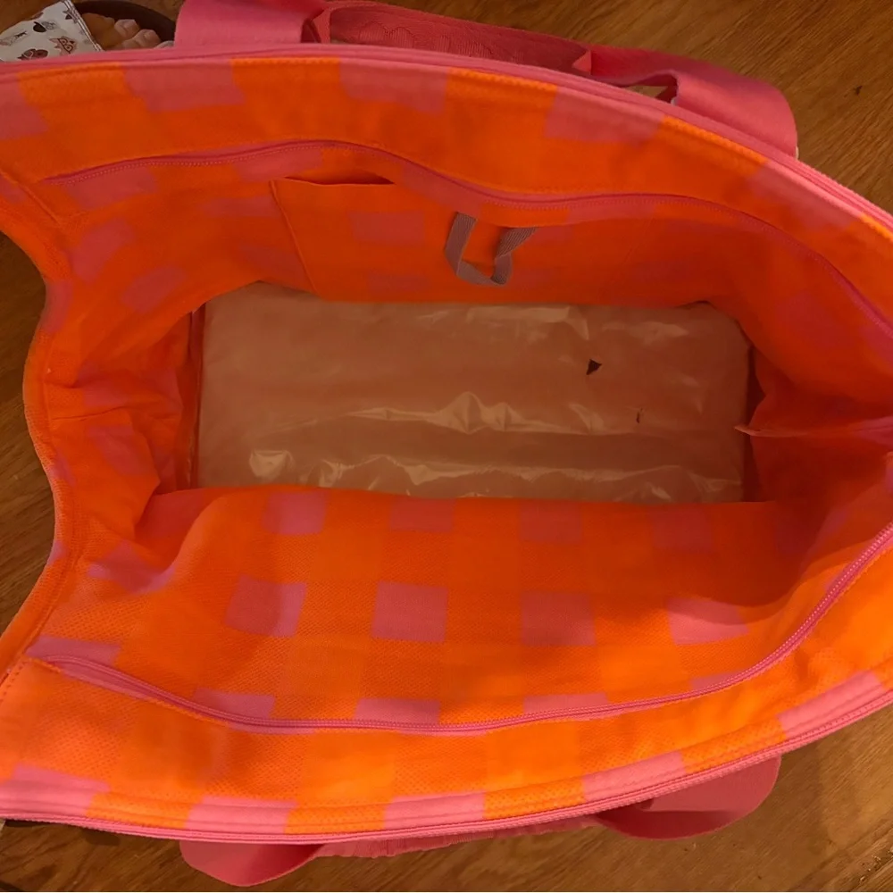 Wild One Every Day Pet Carrier Isaac Mizrahi Pink Canvas Orange Trim up to 25lb